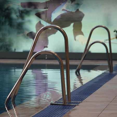 Hotel Emd باكاو المظهر الخارجي الصورة