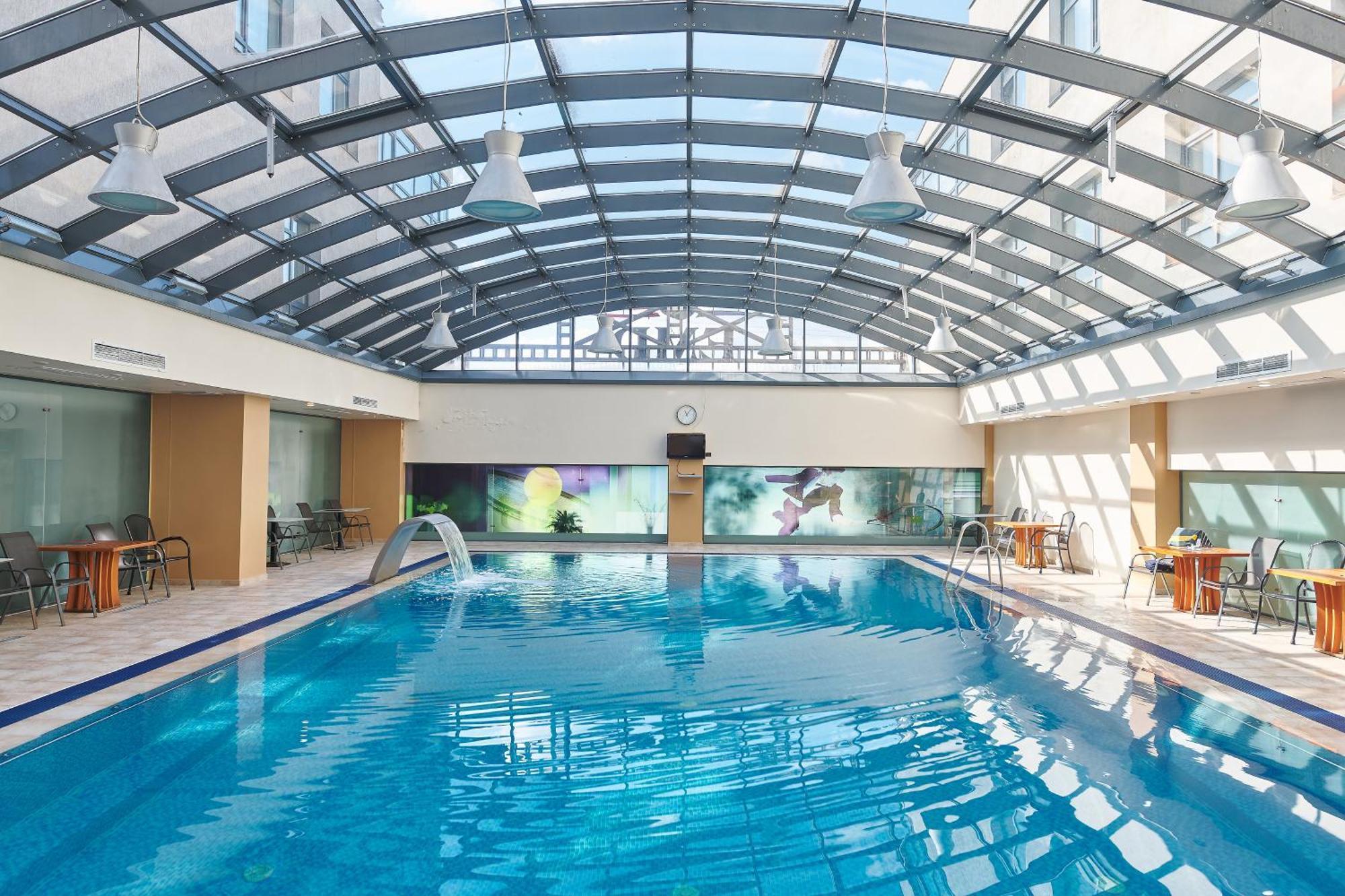 Hotel Emd باكاو المظهر الخارجي الصورة