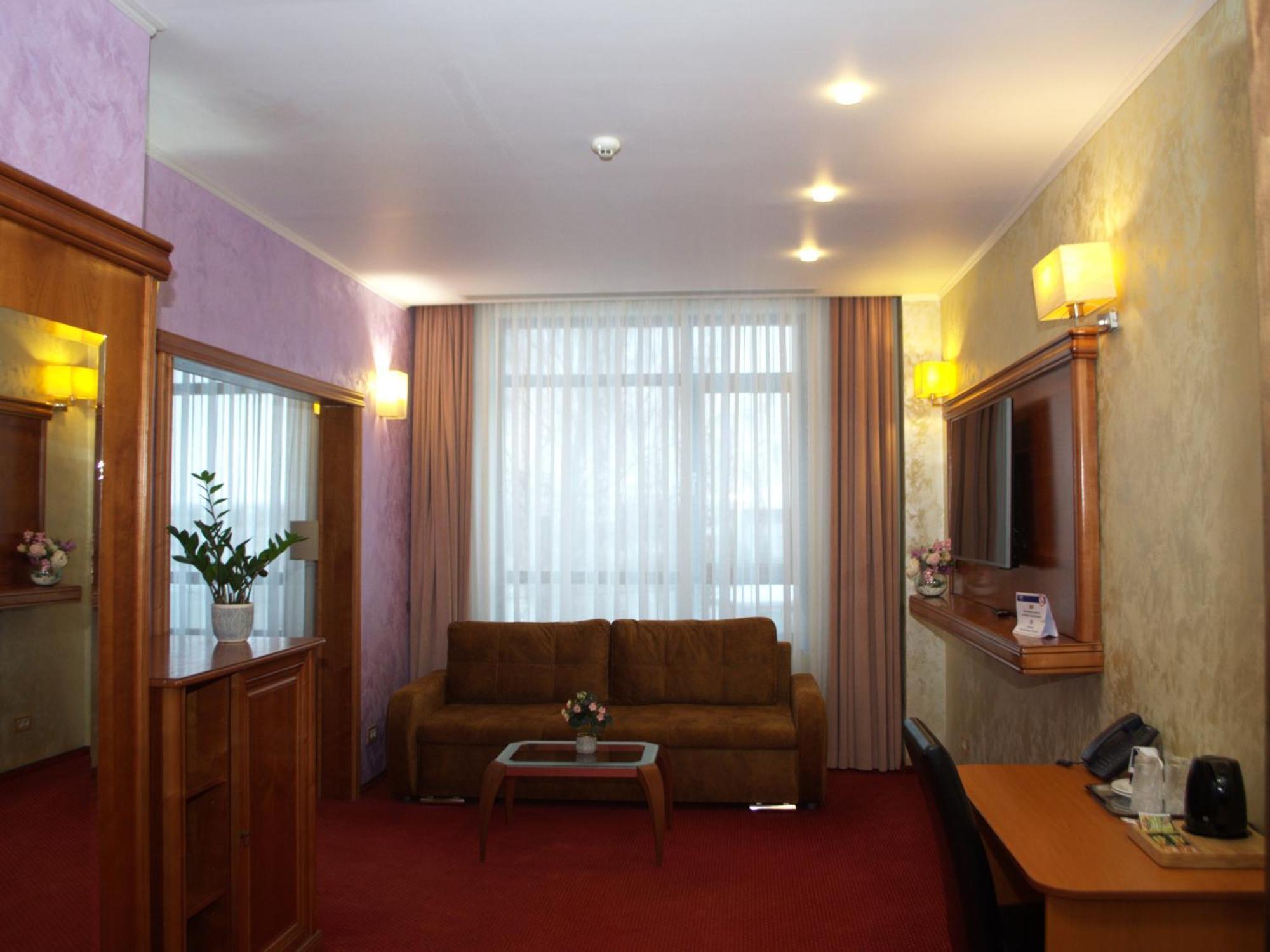 Hotel Emd باكاو الغرفة الصورة