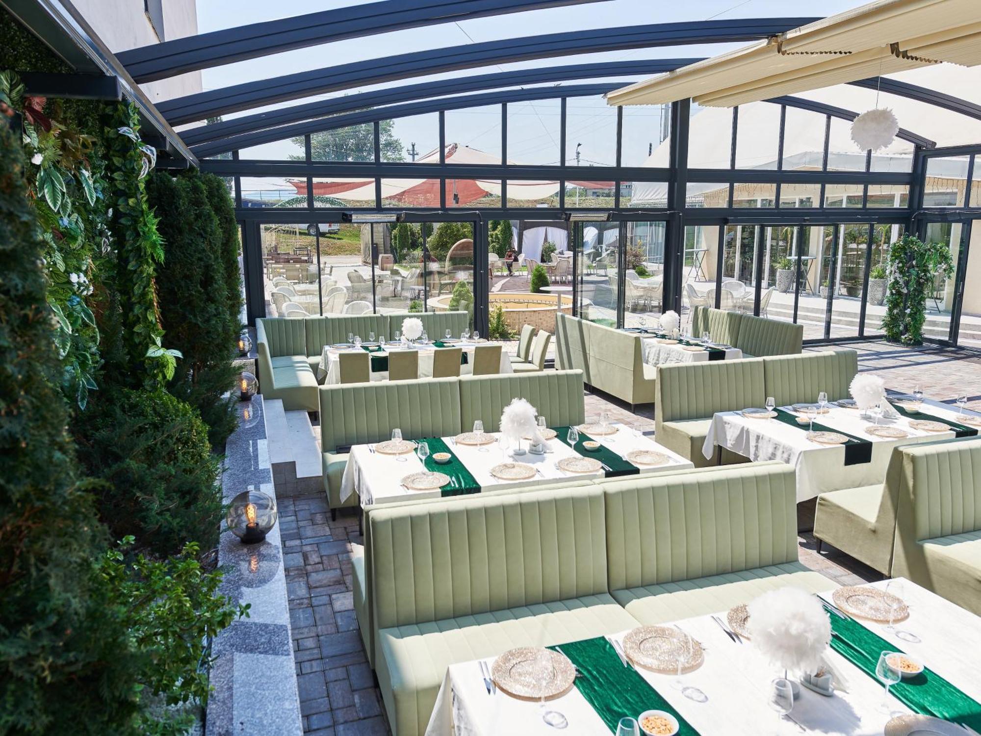 Hotel Emd باكاو المظهر الخارجي الصورة
