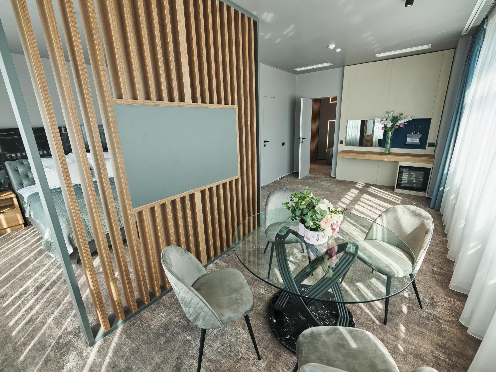 Hotel Emd باكاو المظهر الخارجي الصورة