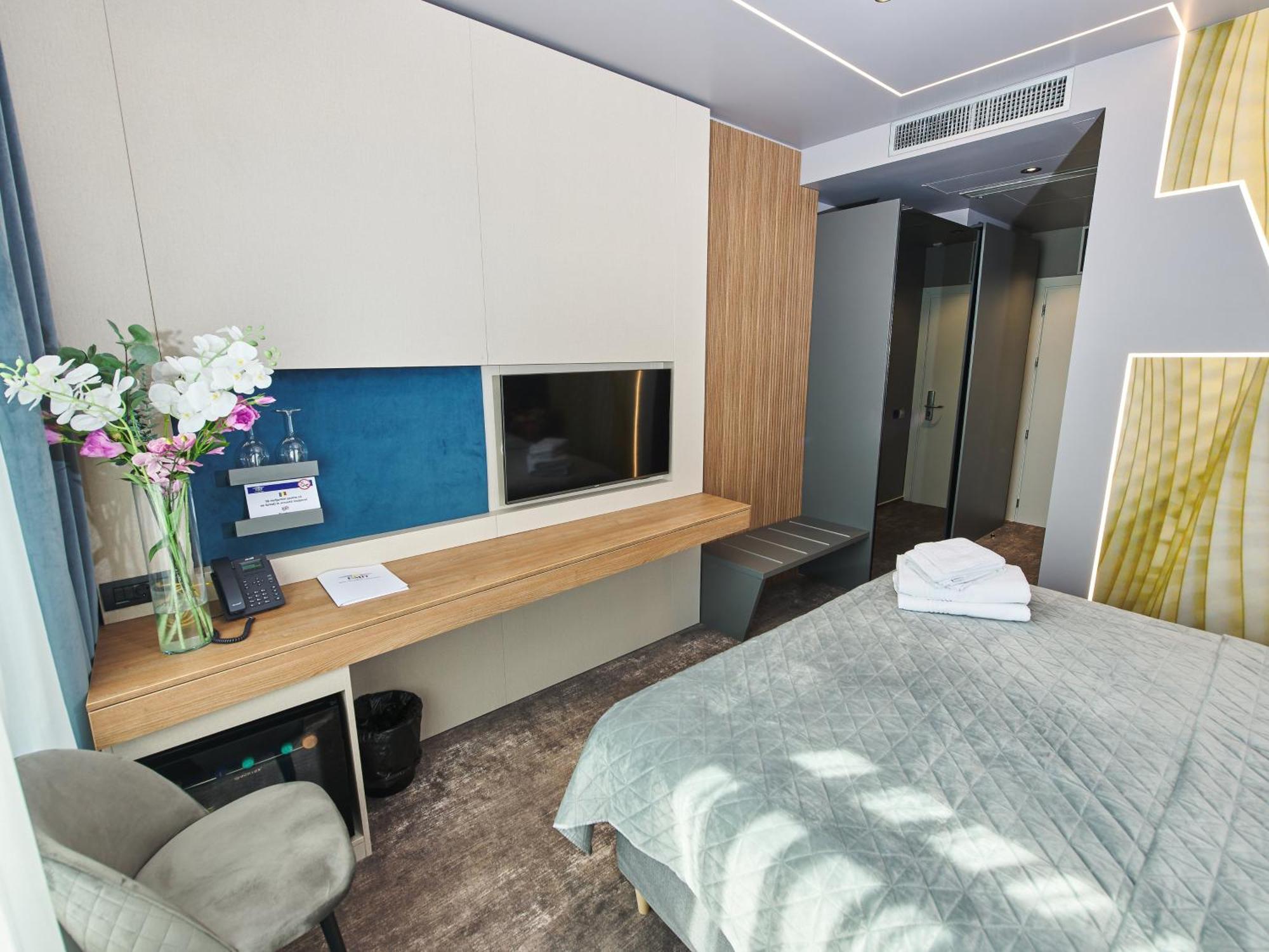 Hotel Emd باكاو المظهر الخارجي الصورة