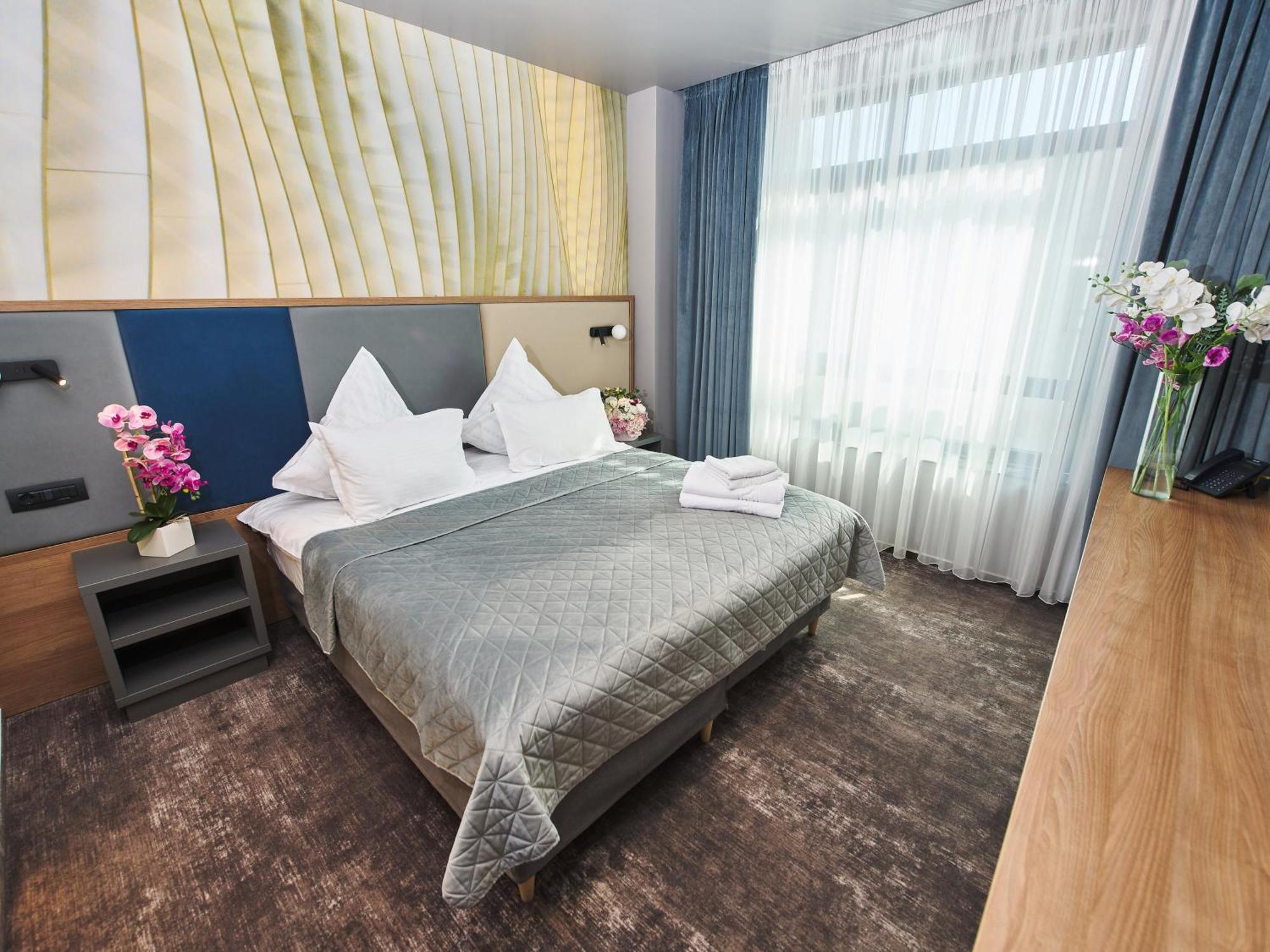 Hotel Emd باكاو المظهر الخارجي الصورة